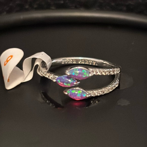 bomb party Jewelry - bomb party stars abound